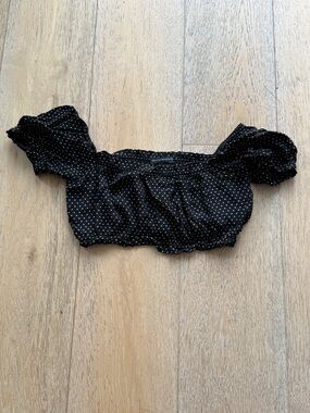 Black Polka Dot Puff Sleeve Crop Top